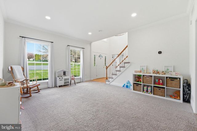 6 SADDLE CT, Landenberg, PA 19350