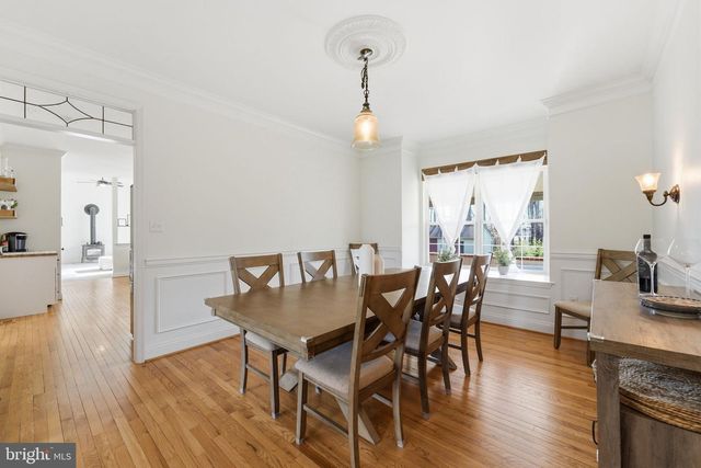 6 SADDLE CT, Landenberg, PA 19350