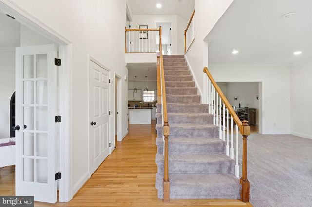 6 SADDLE CT, Landenberg, PA 19350