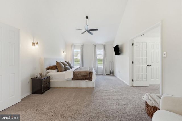 6 SADDLE CT, Landenberg, PA 19350