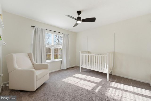 6 SADDLE CT, Landenberg, PA 19350