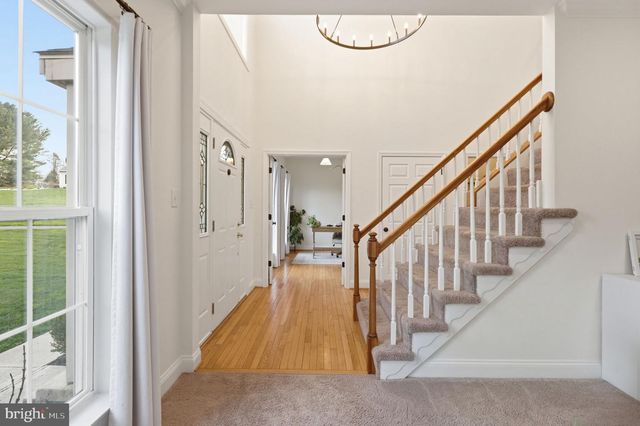 6 SADDLE CT, Landenberg, PA 19350