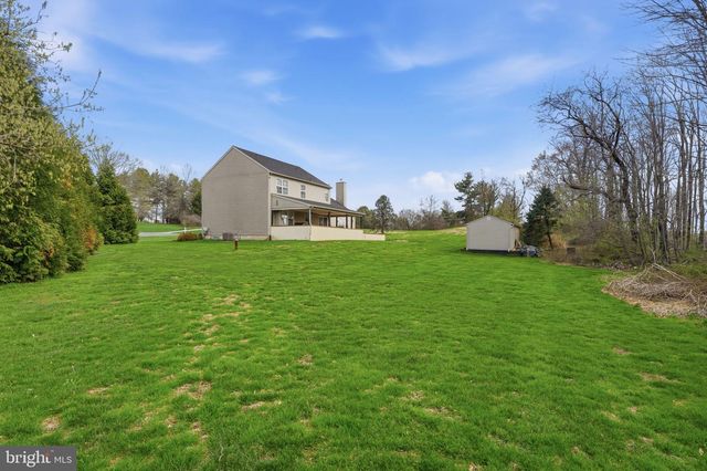 6 SADDLE CT, Landenberg, PA 19350