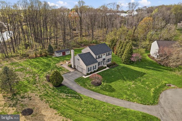 6 SADDLE CT, Landenberg, PA 19350