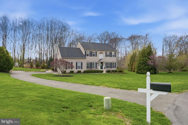 6 SADDLE CT, Landenberg, PA 19350