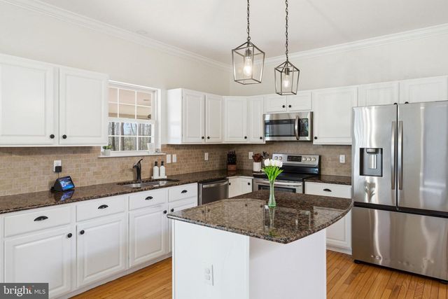 6 SADDLE CT, Landenberg, PA 19350