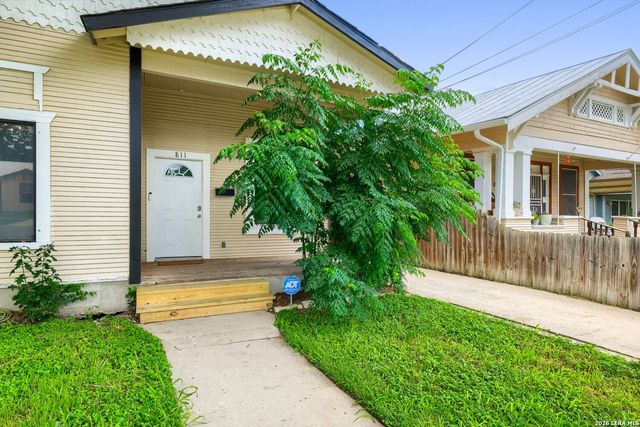 811 LAMAR ST, San Antonio, TX 78202