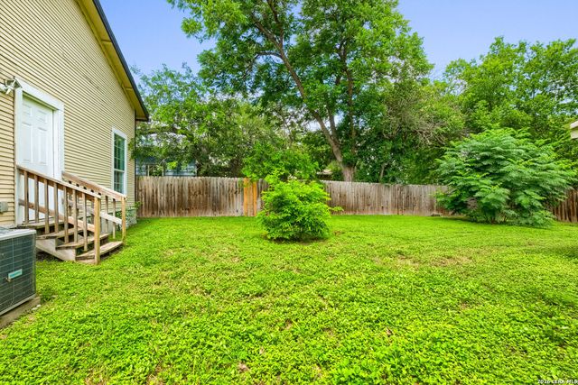 811 LAMAR ST, San Antonio, TX 78202