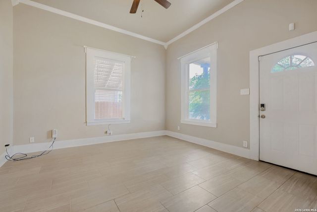 811 LAMAR ST, San Antonio, TX 78202