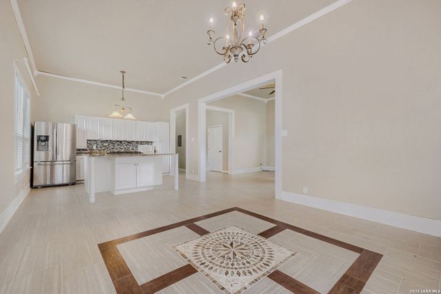 811 LAMAR ST, San Antonio, TX 78202