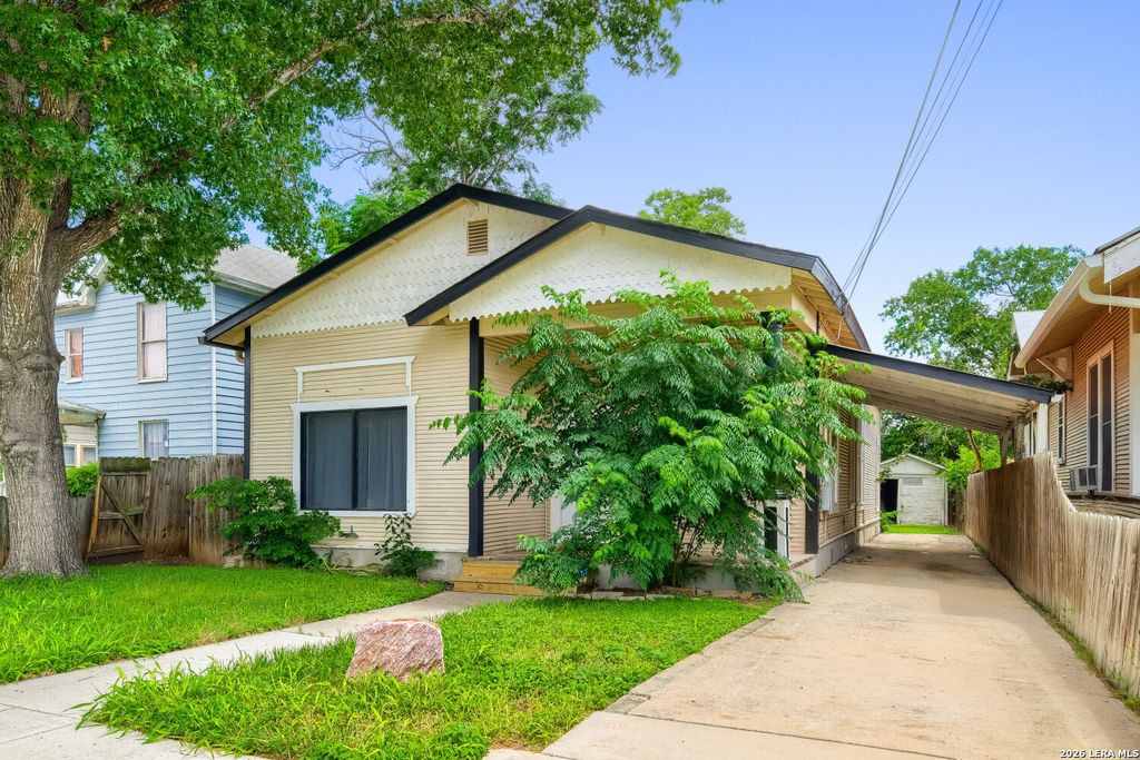 811 LAMAR ST, San Antonio, TX 78202