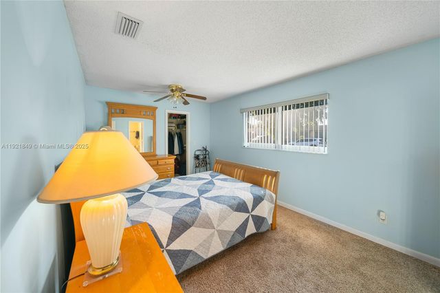 7831 NW 46th Ct, Lauderhill, FL 33351