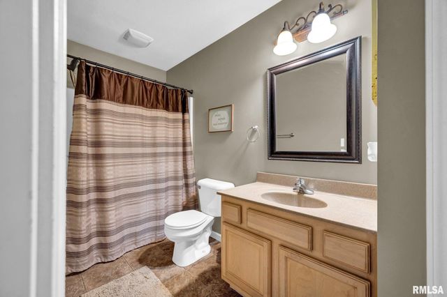 21 OSPREY Court, Pekin, IL 61554