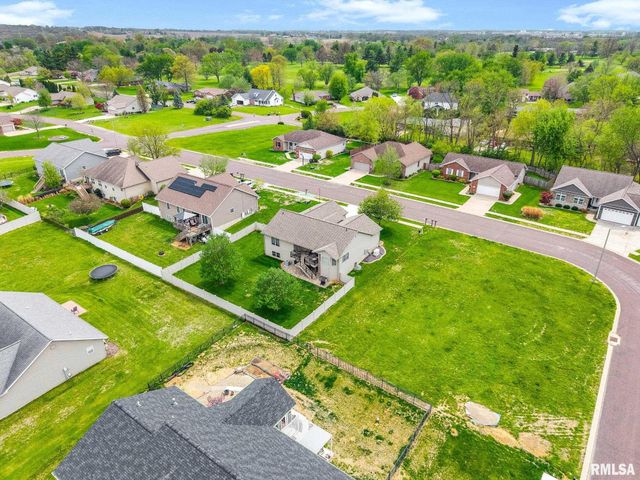 21 OSPREY Court, Pekin, IL 61554