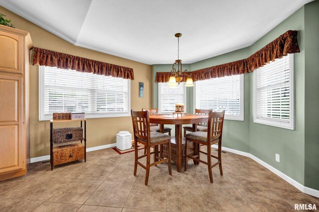 21 OSPREY Court, Pekin, IL 61554