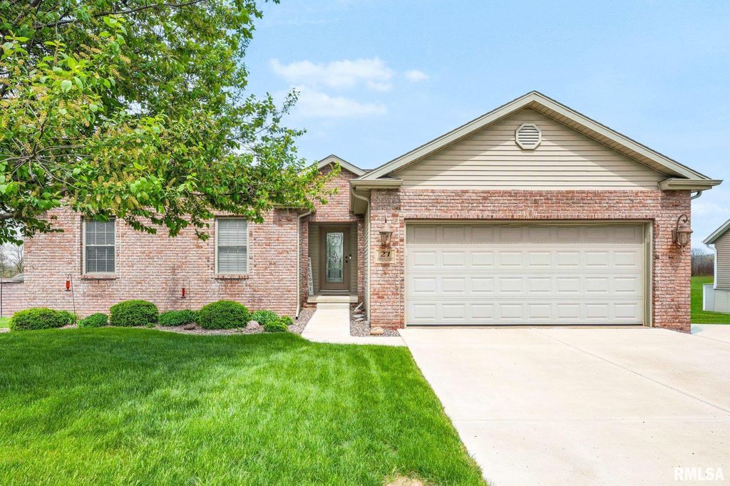 21 OSPREY Court, Pekin, IL 61554