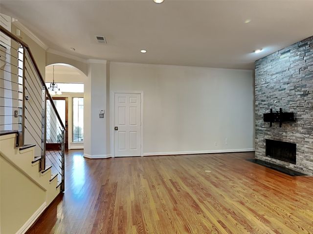 2 Stonebriar Court, Dallas, TX 75206