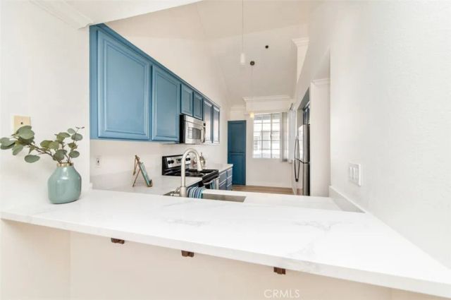 20301 Bluffside Circle D401, Huntington Beach, CA 92646