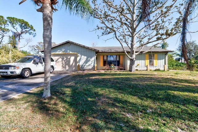 397 Warren Street, Sebastian, FL 32958