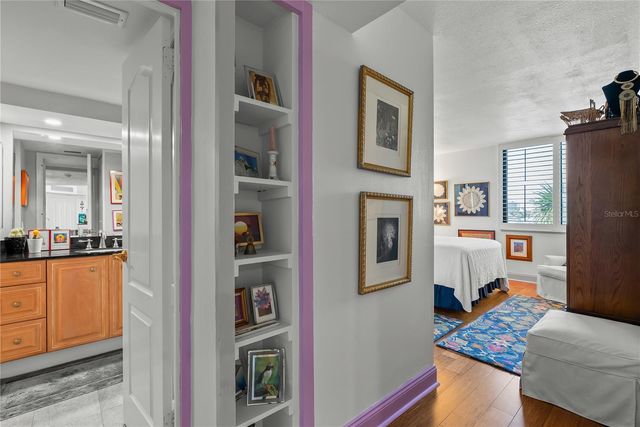 644 ISLAND WAY 304, Clearwater Beach, FL 33767