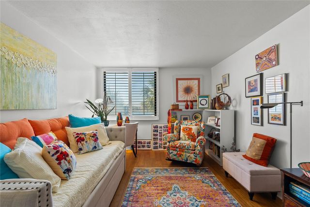 644 ISLAND WAY 304, Clearwater Beach, FL 33767