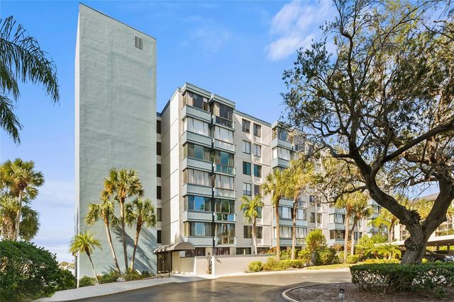 644 ISLAND WAY 304, Clearwater Beach, FL 33767