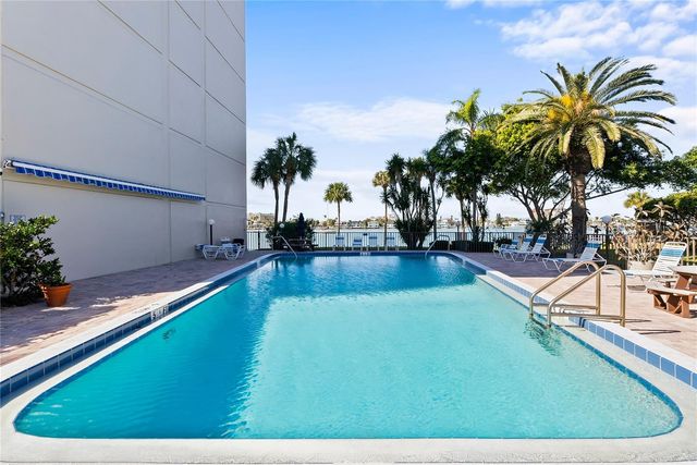 644 ISLAND WAY 304, Clearwater Beach, FL 33767