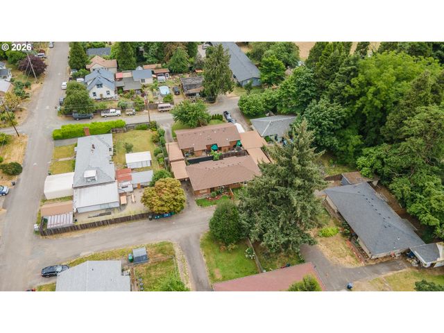 229 HOLEMAN Ave, Eugene, OR 97404