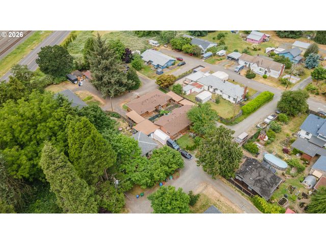 229 HOLEMAN Ave, Eugene, OR 97404