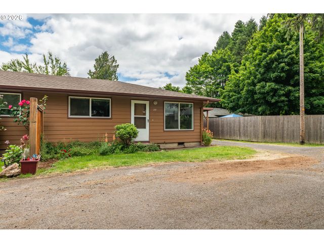 229 HOLEMAN Ave, Eugene, OR 97404