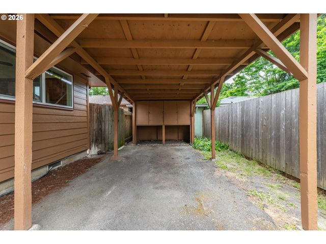 229 HOLEMAN Ave, Eugene, OR 97404