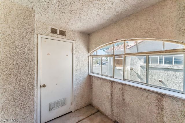 4320 West Lake Mead Boulevard 201, Las Vegas, NV 89108