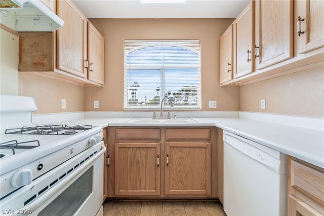 4320 West Lake Mead Boulevard 201, Las Vegas, NV 89108