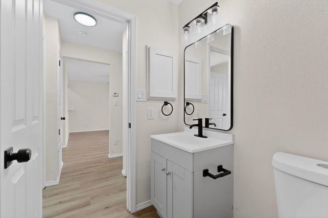 1605 Jane Place NE, Rio Rancho, NM 87144