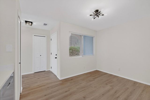 1605 Jane Place NE, Rio Rancho, NM 87144