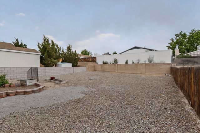 1605 Jane Place NE, Rio Rancho, NM 87144