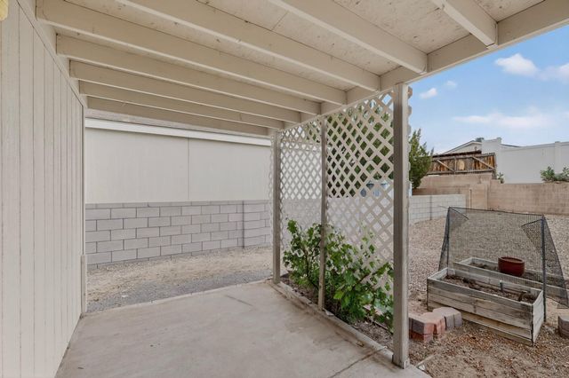 1605 Jane Place NE, Rio Rancho, NM 87144