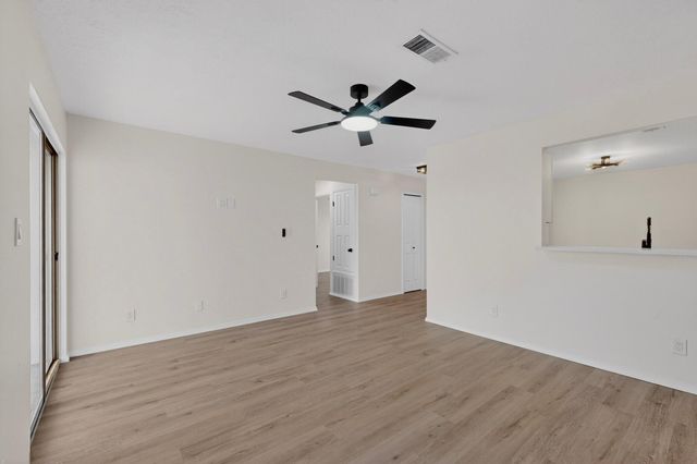1605 Jane Place NE, Rio Rancho, NM 87144