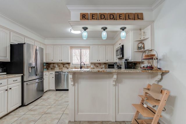 8010 Richmond Avenue, Lubbock, TX 79424