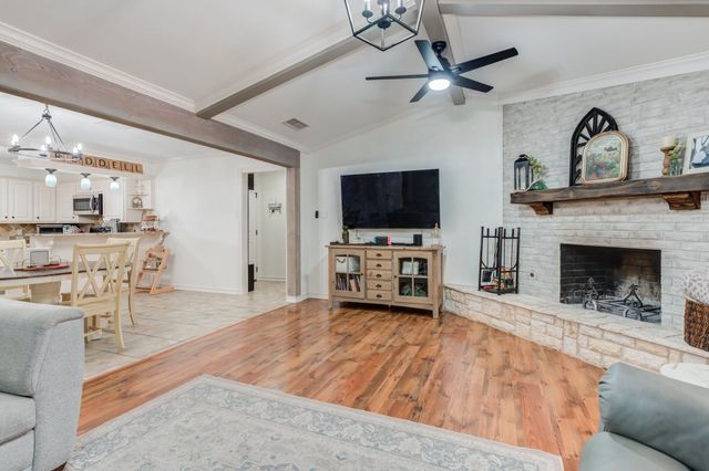 8010 Richmond Avenue, Lubbock, TX 79424