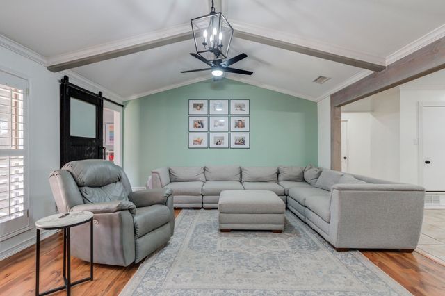 8010 Richmond Avenue, Lubbock, TX 79424