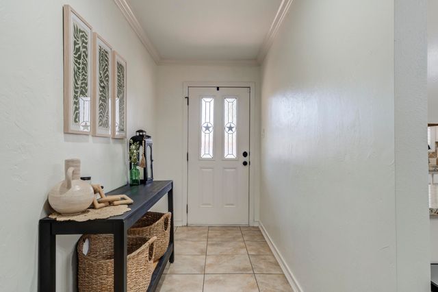 8010 Richmond Avenue, Lubbock, TX 79424