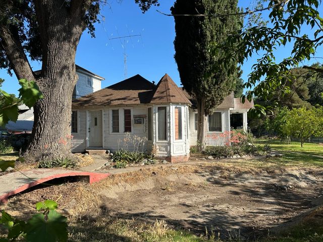 27925 Thornton Rd, Thornton, CA 95686