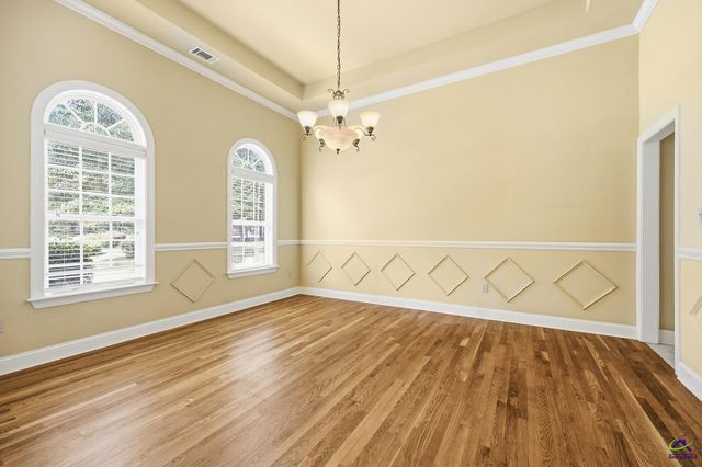 127 S Live Oak Court, Byron, GA 31008