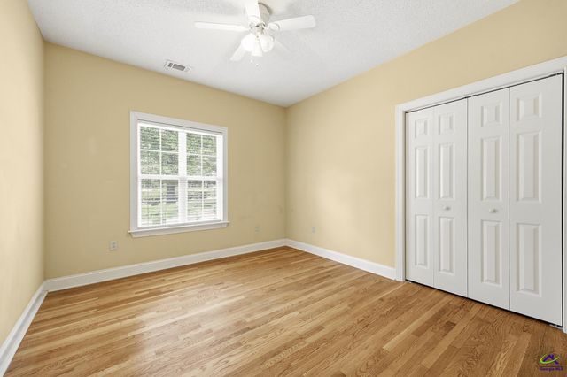 127 S Live Oak Court, Byron, GA 31008