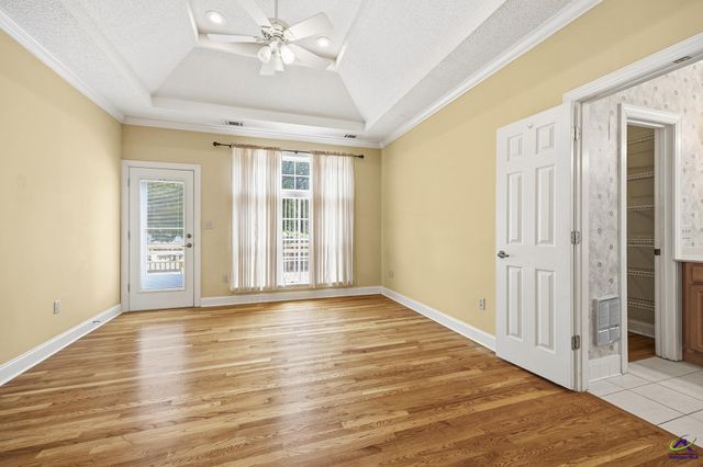 127 S Live Oak Court, Byron, GA 31008