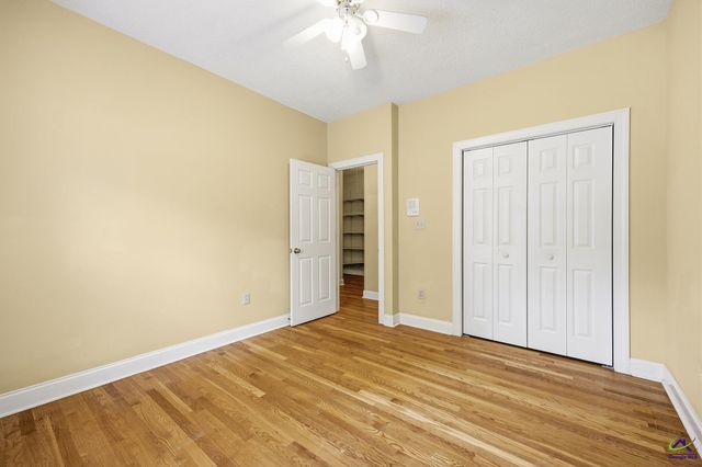 127 S Live Oak Court, Byron, GA 31008