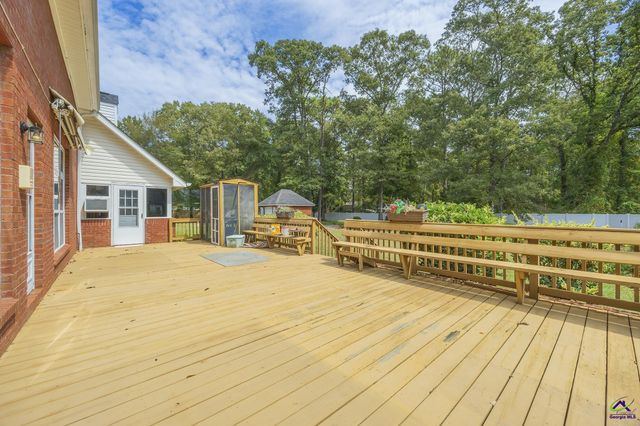 127 S Live Oak Court, Byron, GA 31008