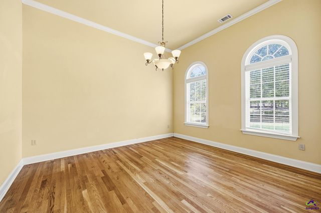 127 S Live Oak Court, Byron, GA 31008