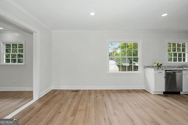 90 Cedar Street, Woodbury, GA 30293